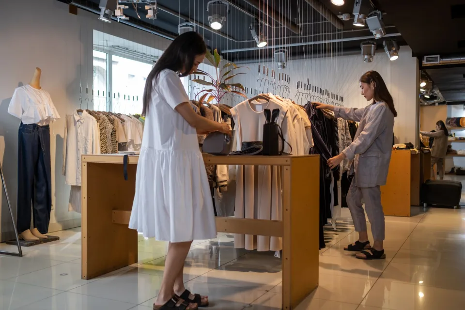 Hình ảnh tại Phạm Thị Lên 1