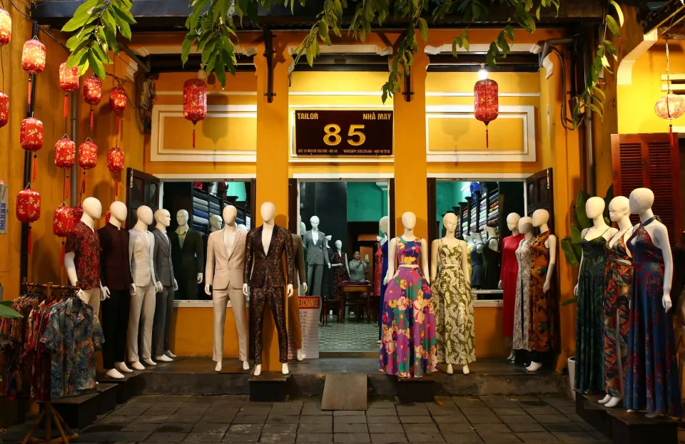 Hình ảnh tại Phạm Thị Lên 2